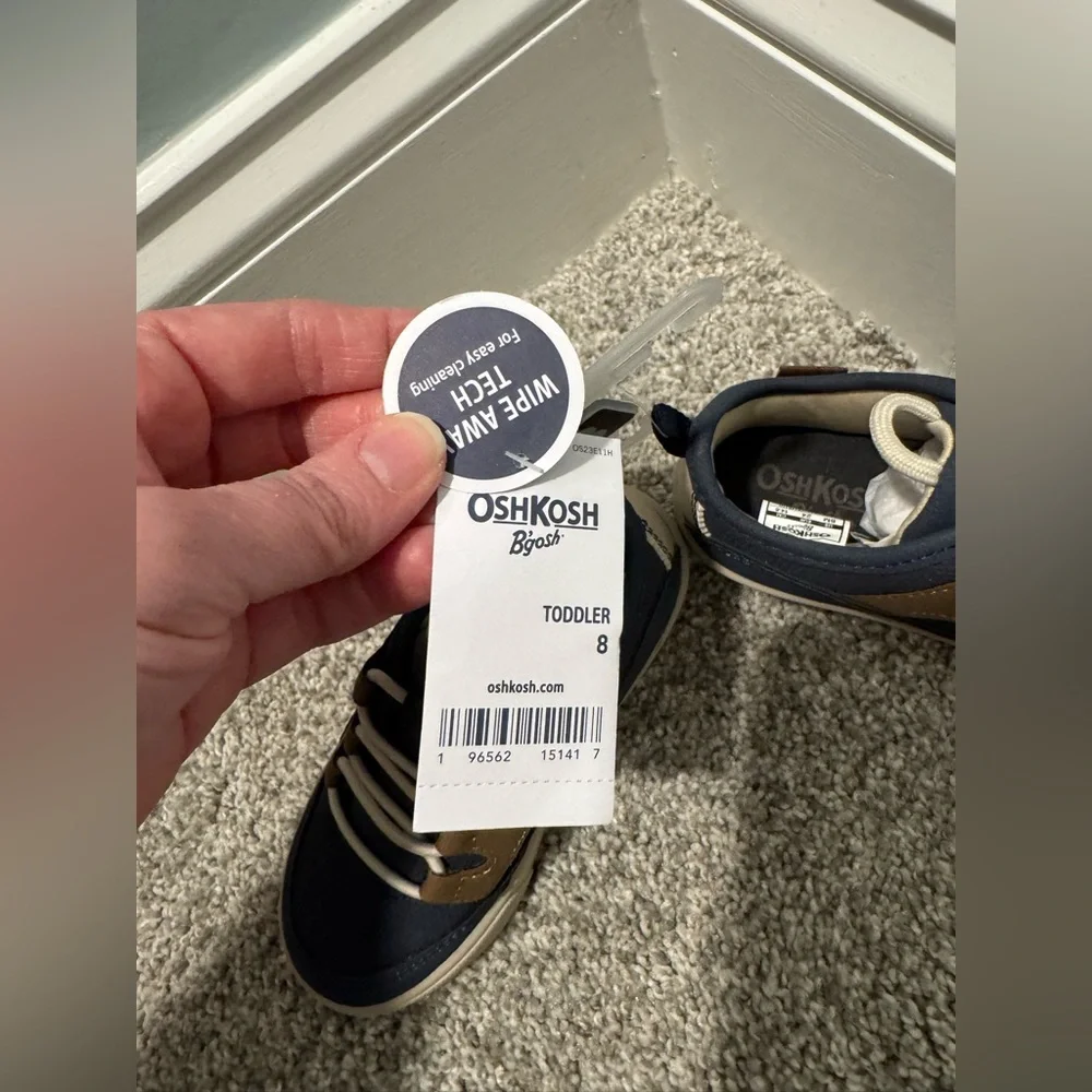 New Oshkosh B’gosh Forketa Toddler Boys Casual shoes 8T Blue Brown